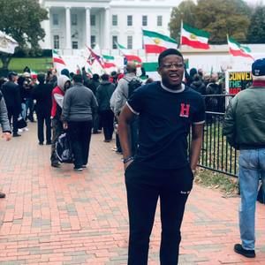 Meet your Posher, Nesta